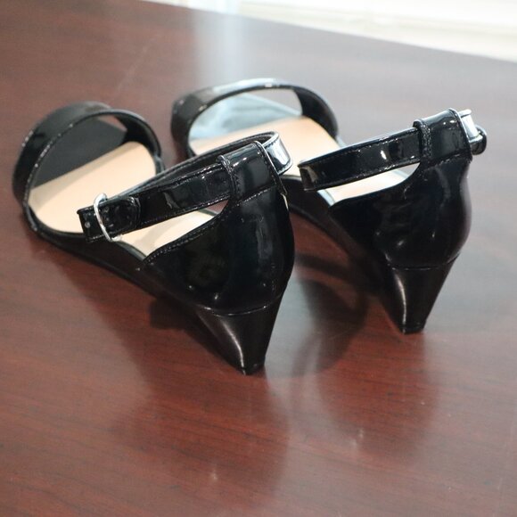 B.P. Lexy WedgeSandal - Picture 2 of 4